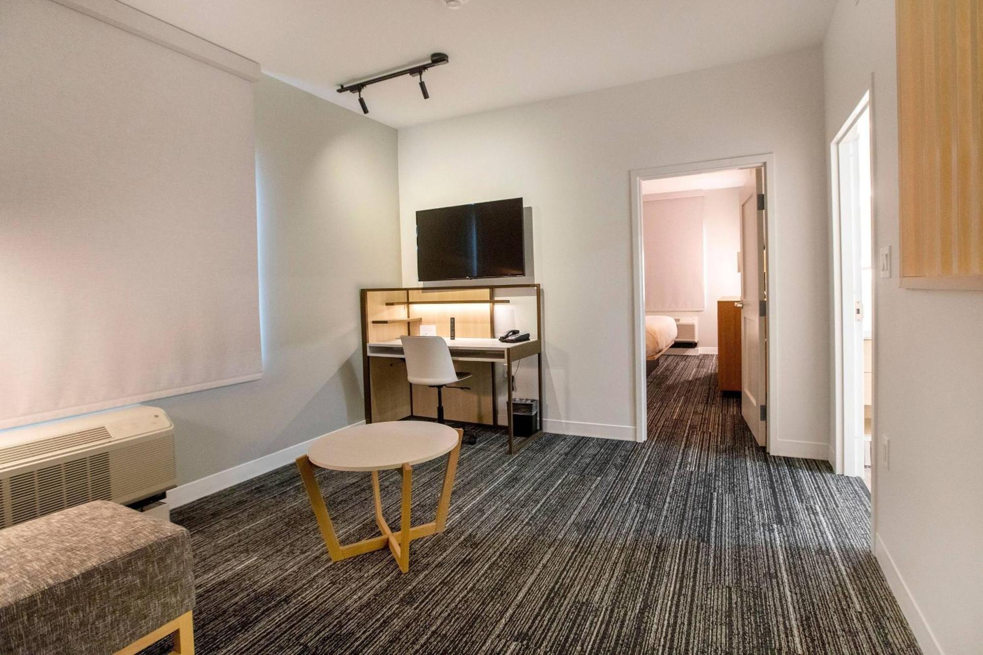 Towneplace Suites By Marriott コンロー エクステリア 写真